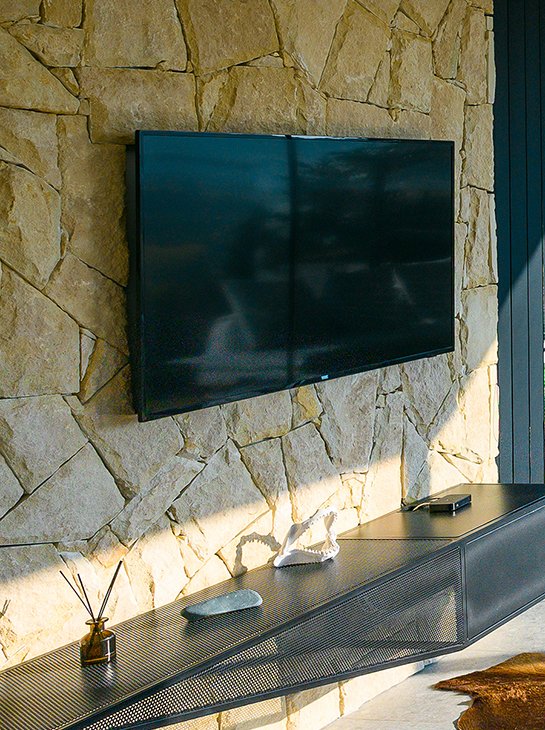 Entertainment & office